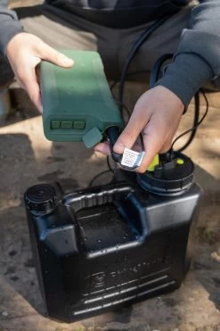 RidgeMonkey Outdoor Power Shower (Full Kit) (RM507) -Sports Outdoor Store k2b580bc4c563bc55cf211e74fe44601c