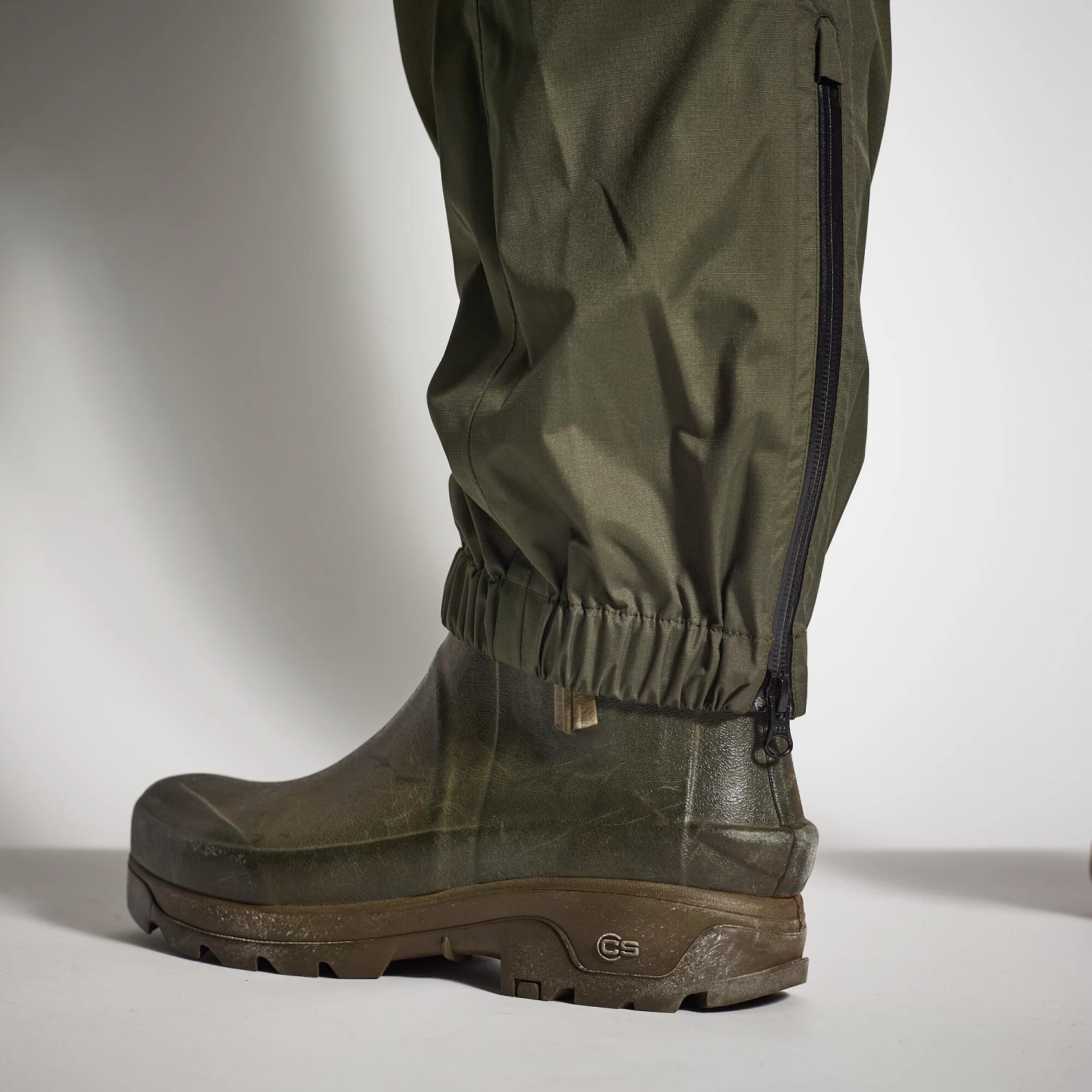 Country Sport Light And Waterproof Overtrousers Camo 100 14 Country Sport Light And Waterproof Overtrousers Camo 100 - Image 12