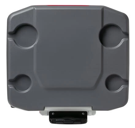 IGLOO Latitude 57L Wheeled Cool Box 7 IGLOO Latitude 57L Wheeled Cool Box - Image 5