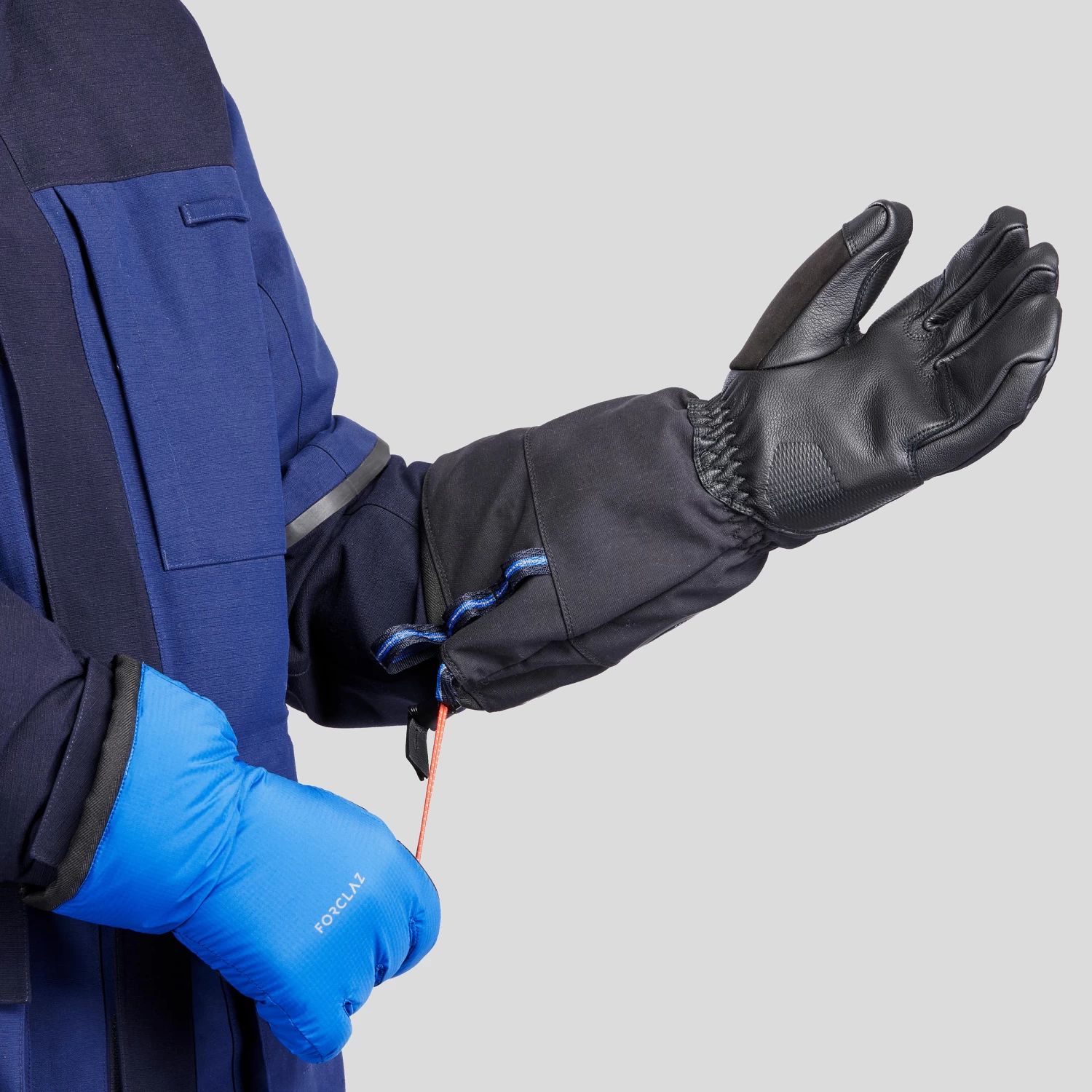 Adult 2-in-1 Exteme Cold Trekking Gloves Arctic 900 17 Adult 2-in-1 Exteme Cold Trekking Gloves Arctic 900 - Image 15